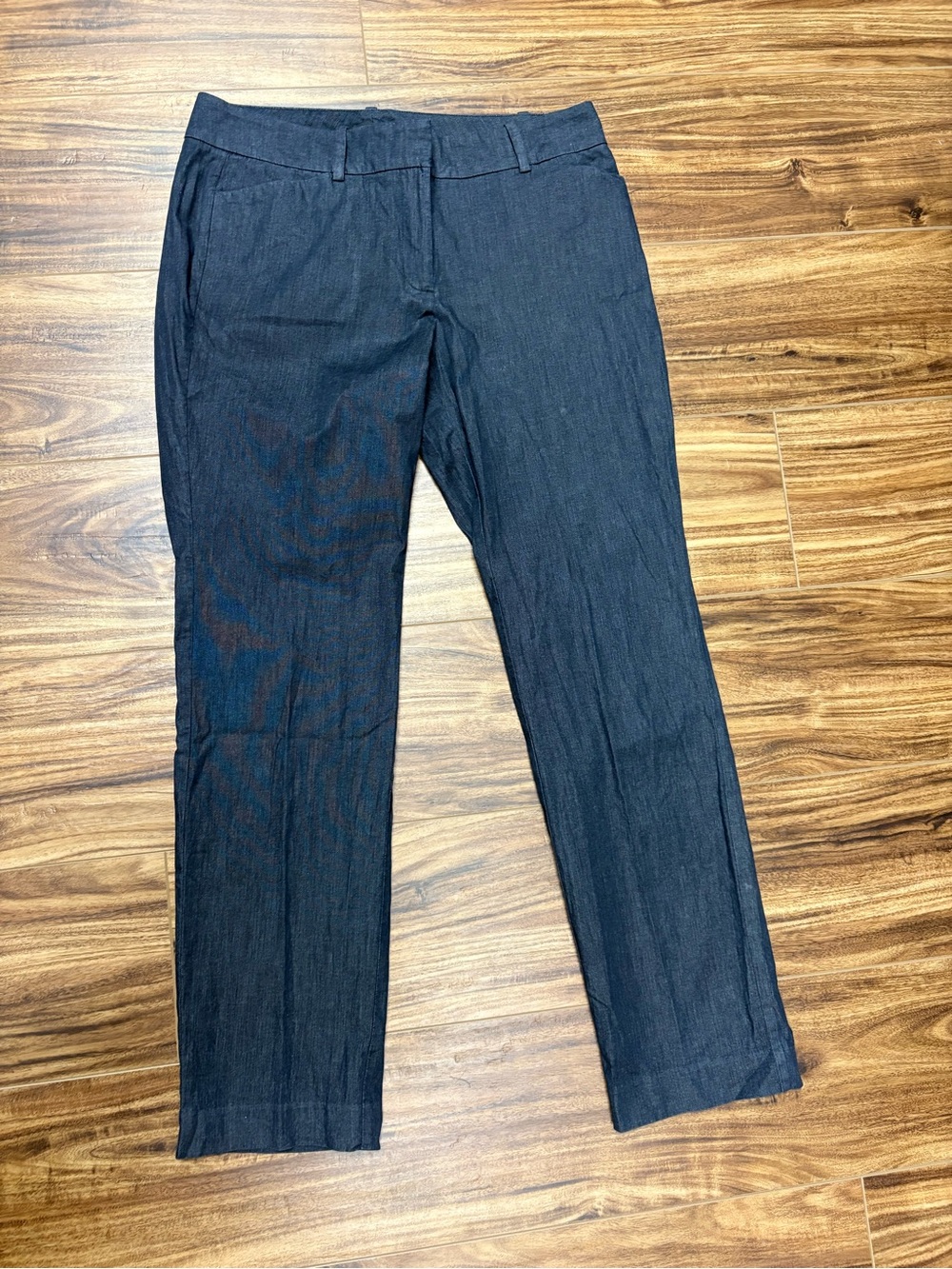 Ann Taylor petite signature dark blue denim ankle pants, size 6P